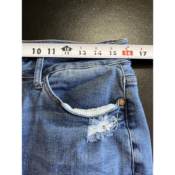 Judy Blue Jeans 16W Capri Fit Jeans Medium Wash Distressed Stretch Casual 22"Leg - Picture 13 of 16